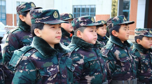 正拓冬令营-特战营2018年首批冬季新兵入营，请爸妈检阅